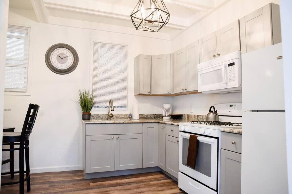 Perfect Pittsburgh Home Close To City & Airport ภายนอก รูปภาพ